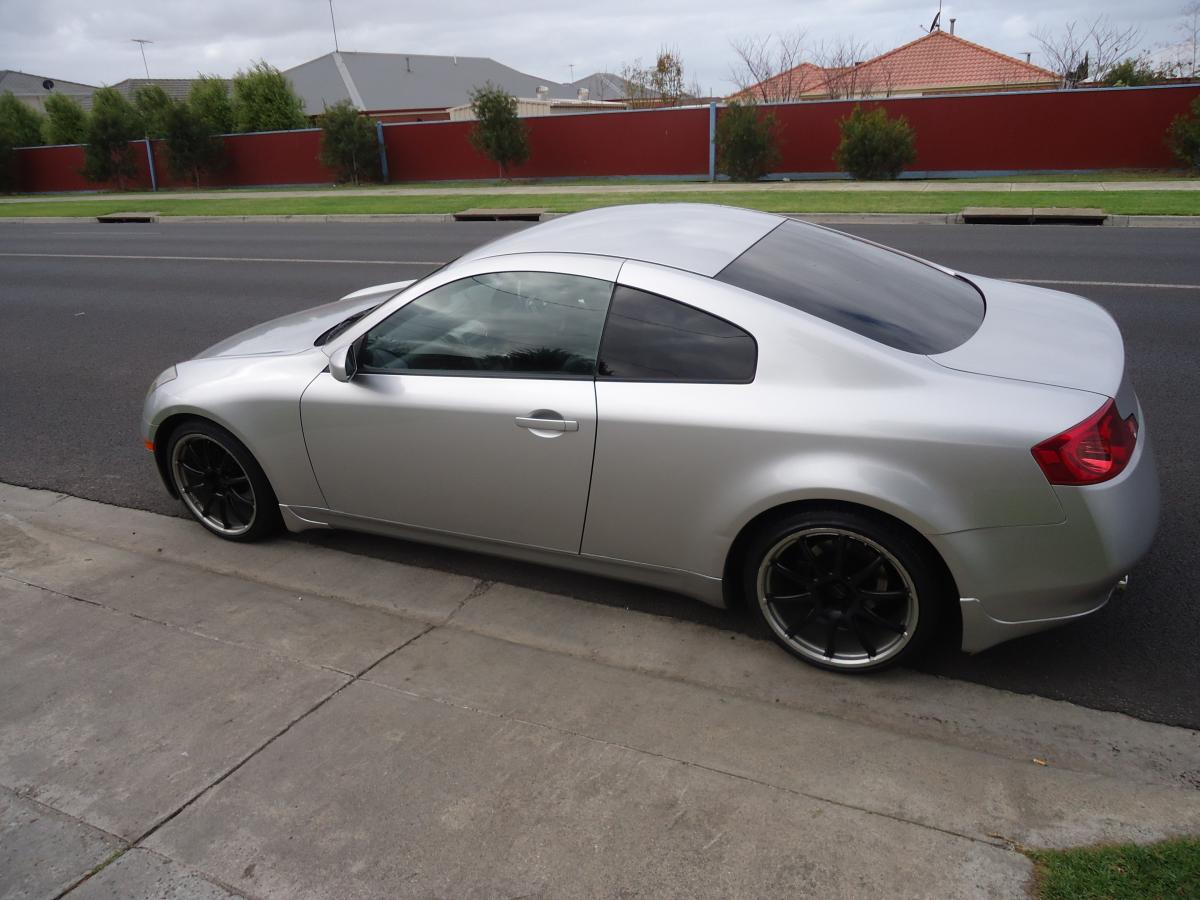 Nissan skyline v35 coupe