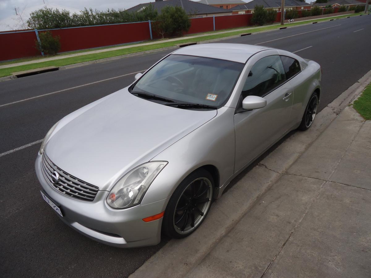 Nissan skyline v35 coupe