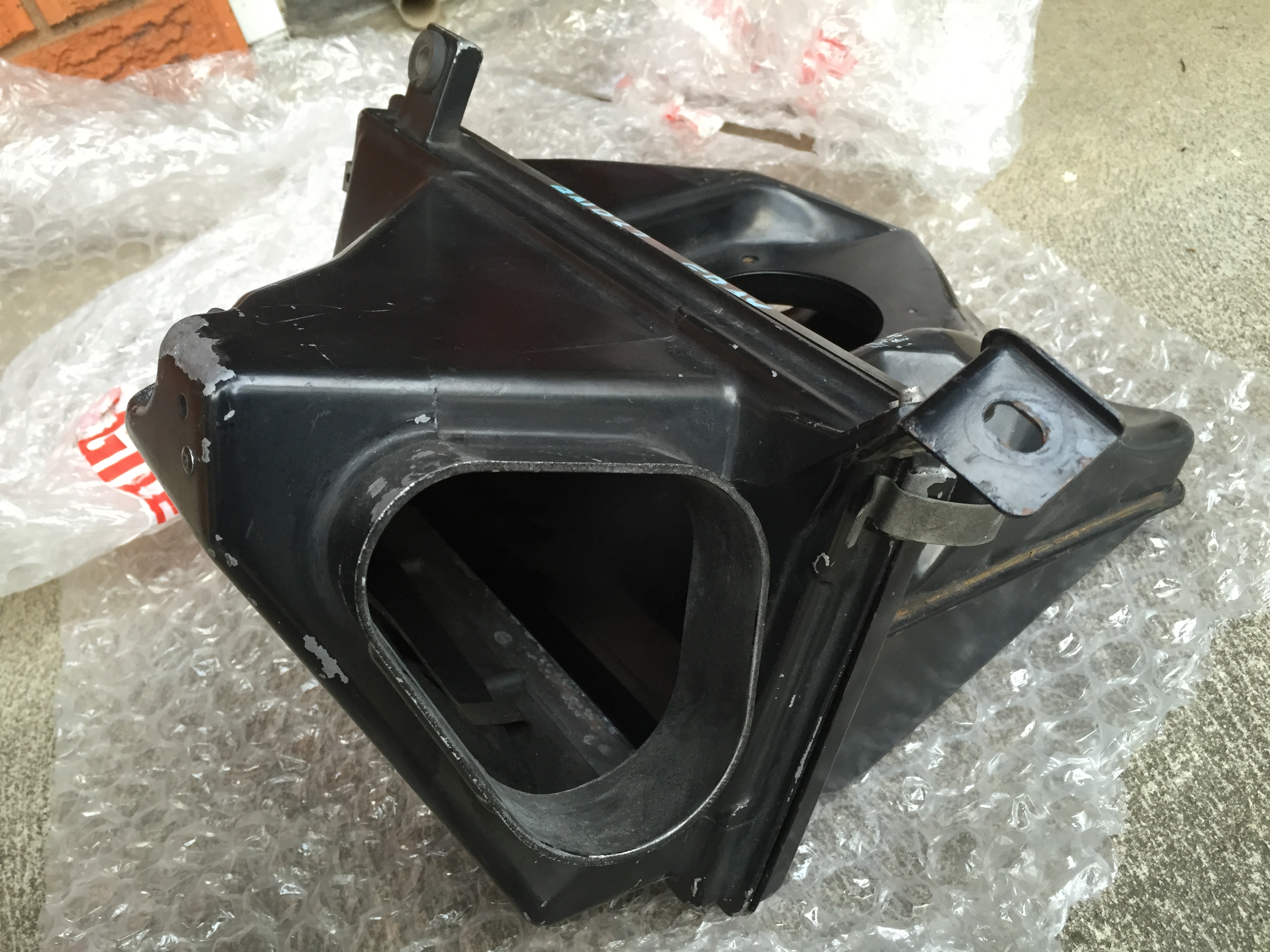 R32 GTR airbox for sale - For Sale (Private Car Parts and Accessories ...