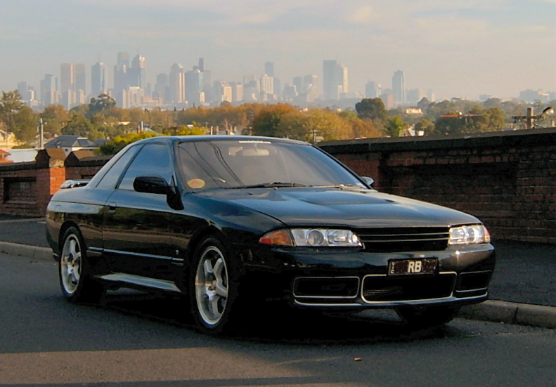 Nissan skyline hr32