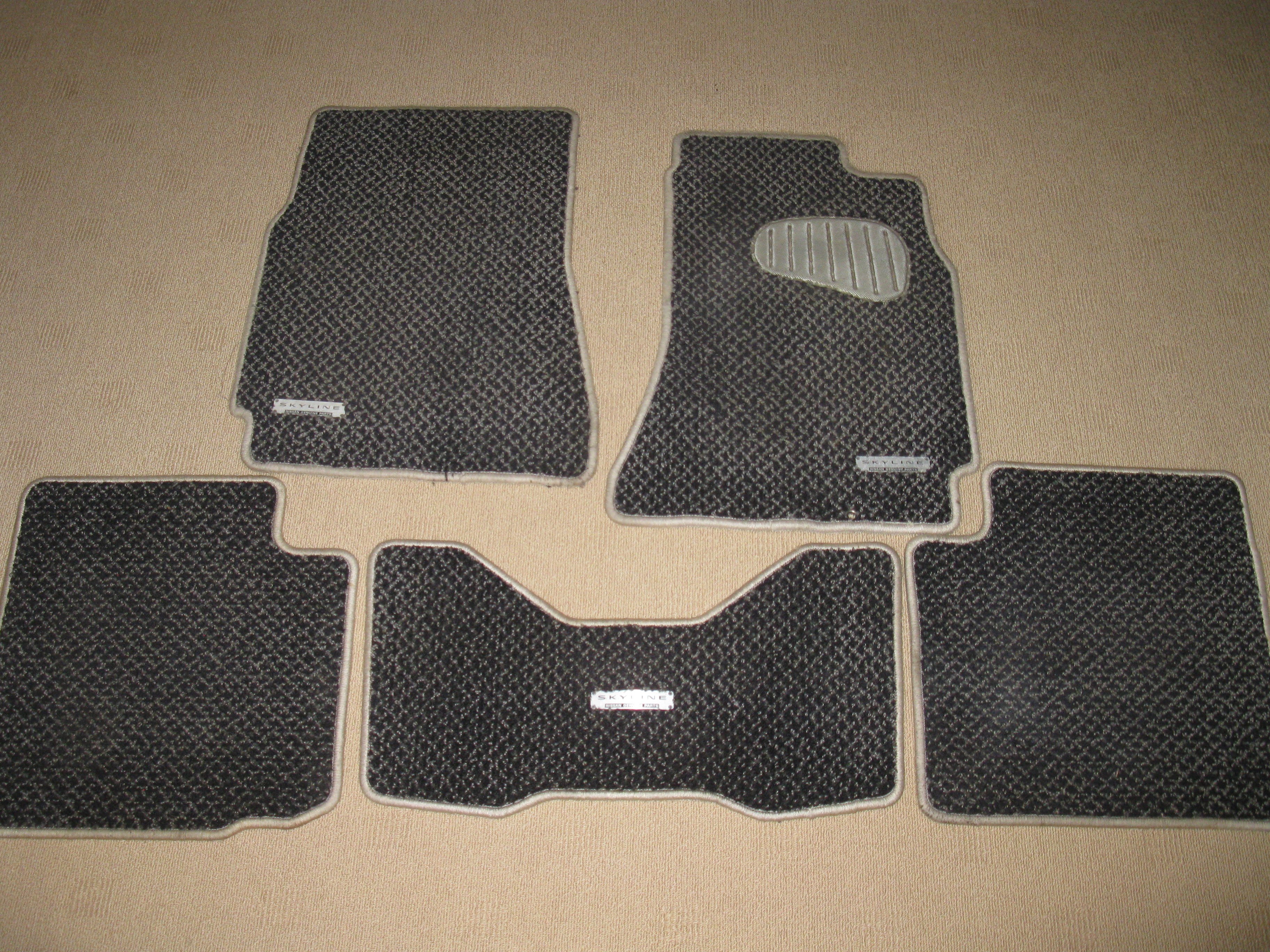 nissan skyline car mats