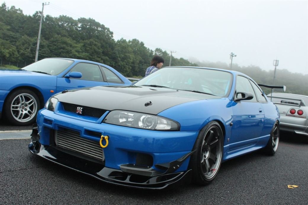 (QLD) R33 GTR Genuine Auto Select Front Lip and real