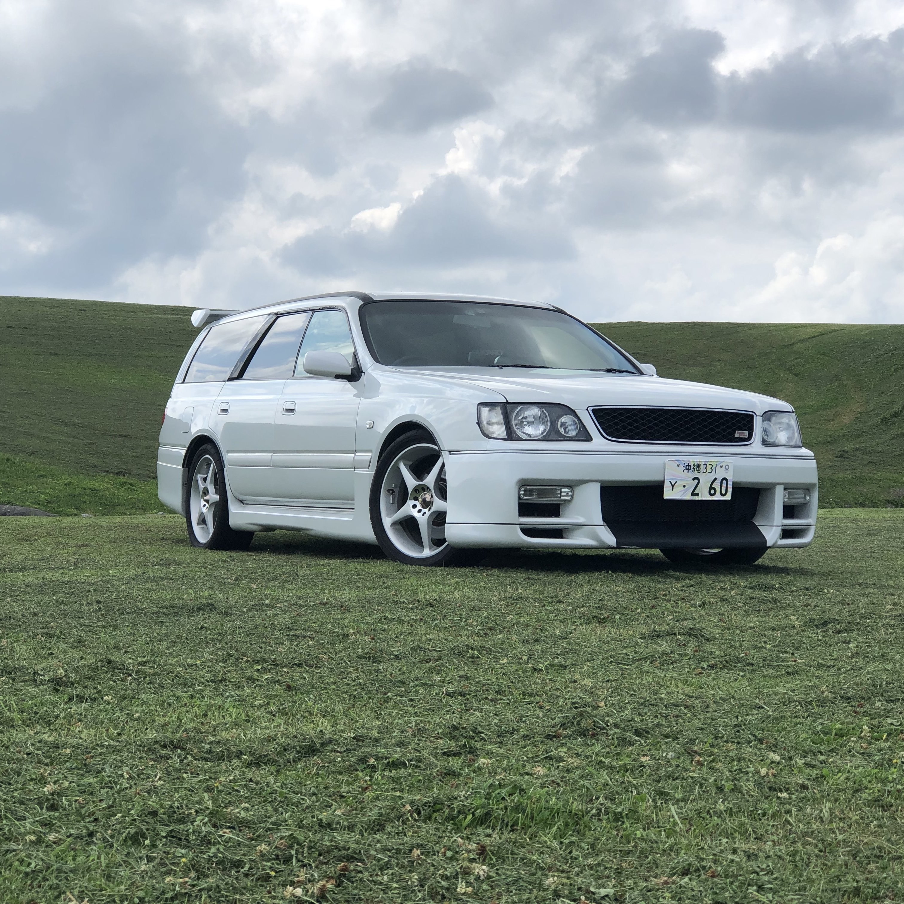 Nissan stagea фото