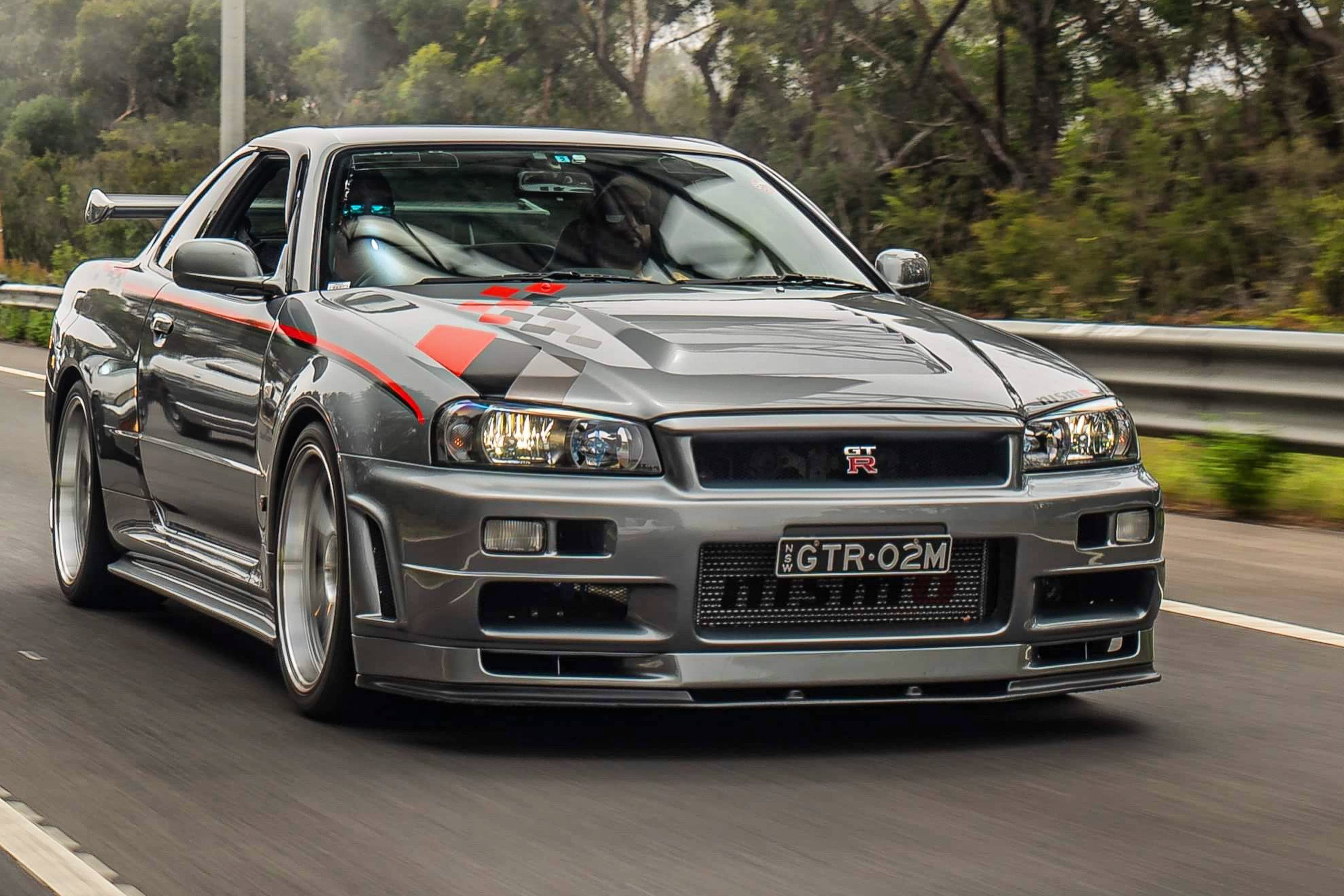 Nissan Skyline GTR r34 ночью