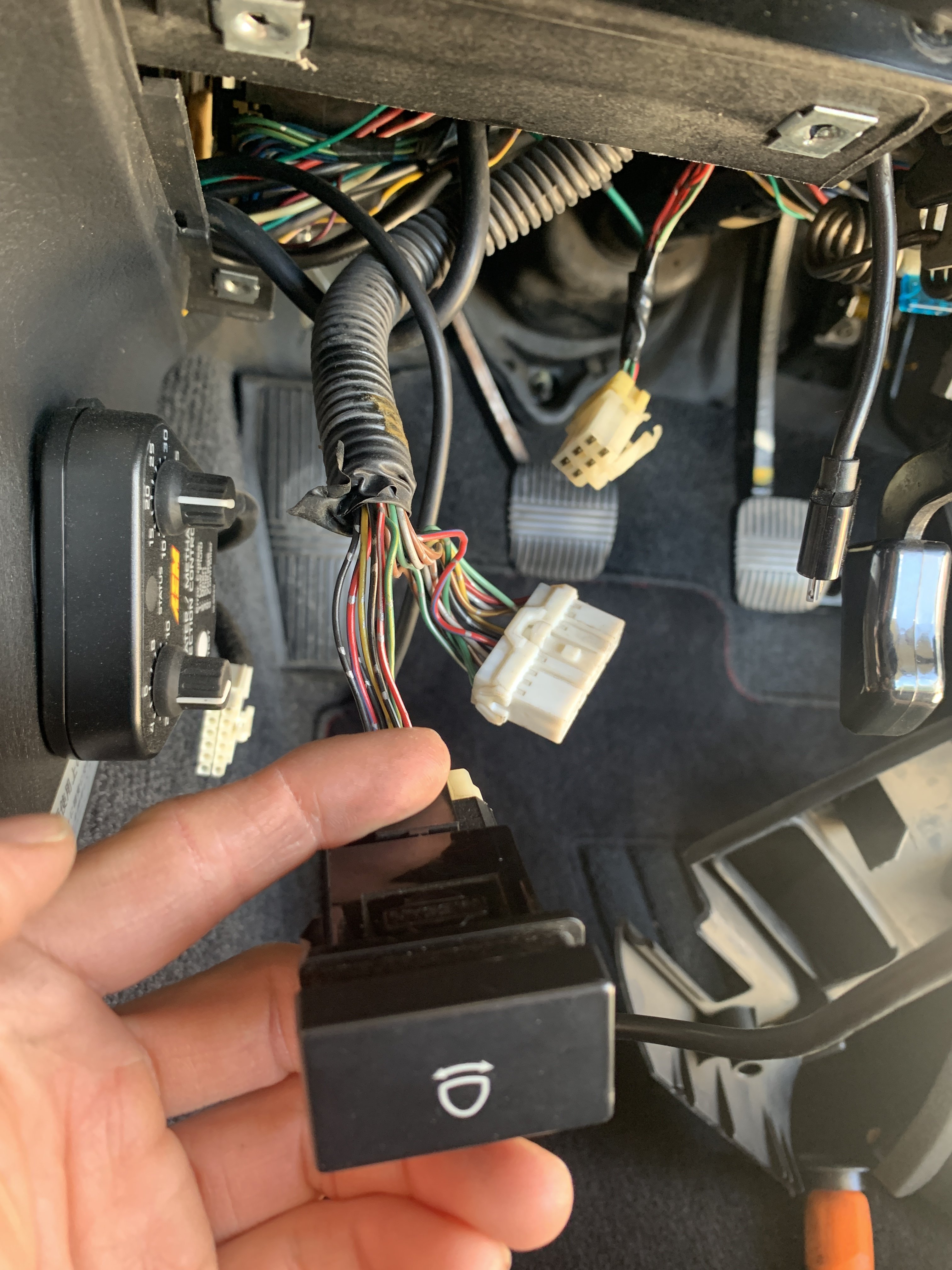 R32 fog light wiring and oem optional fog switch. Please help - Car ...