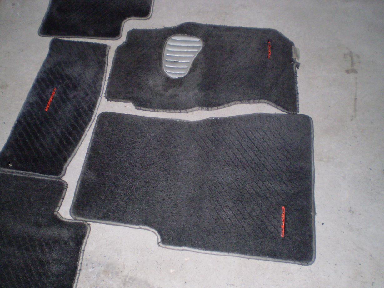 Genuine R32 Gtr Floor Mats For Sale Private Car Parts And