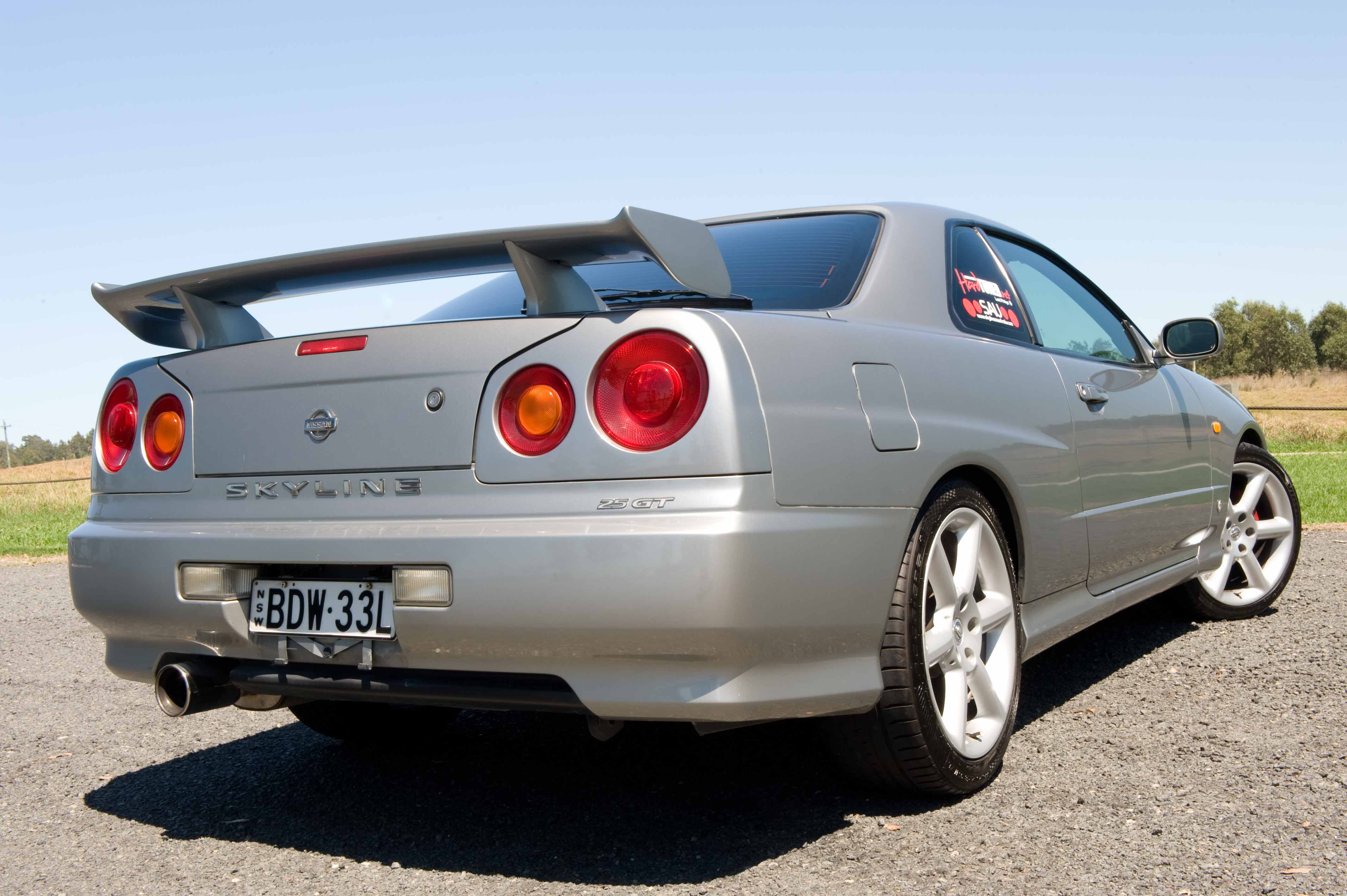 Nissan skyline gt25