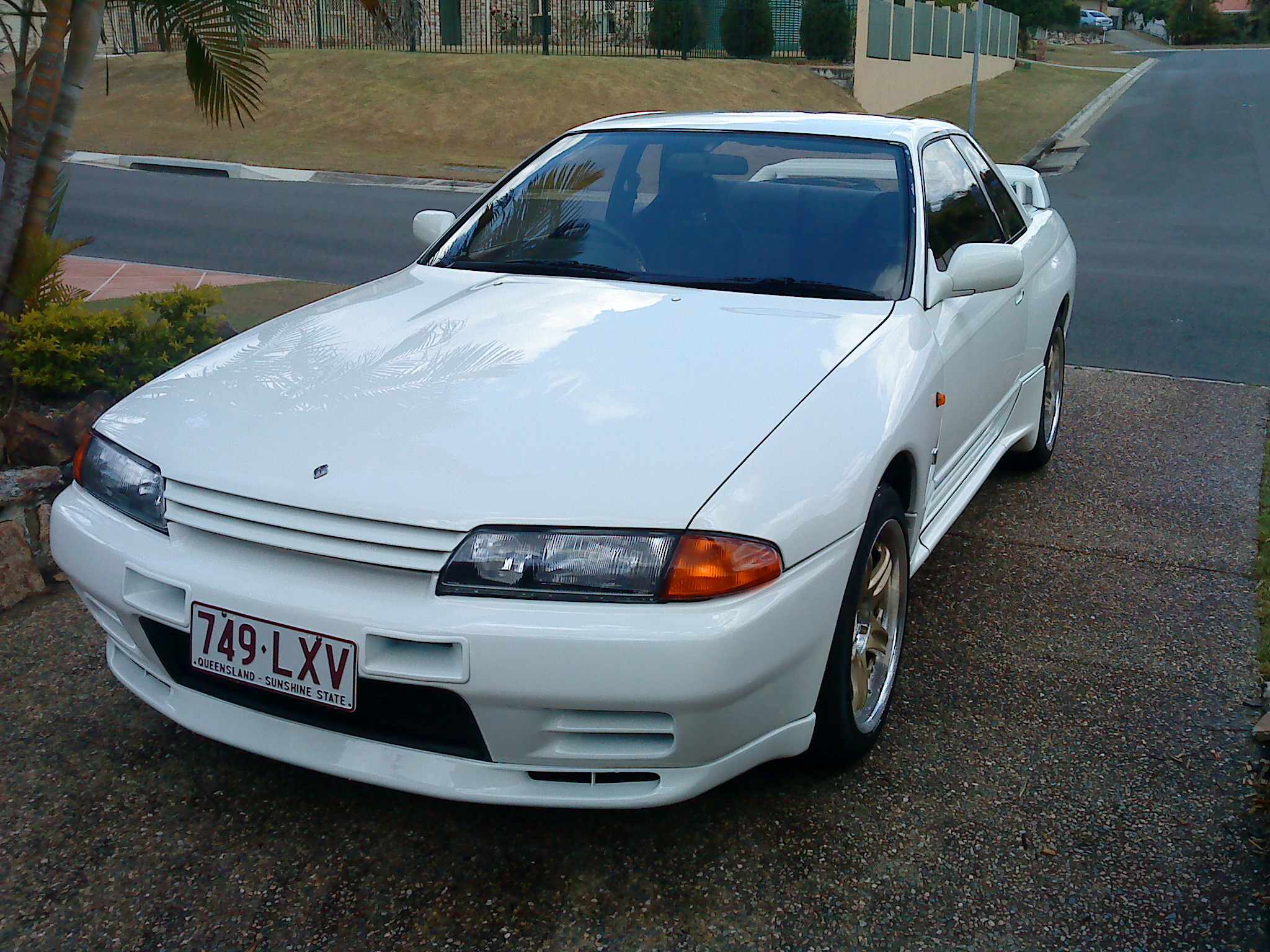 Nissan r32 godzilla